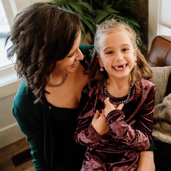 Meet your Posher, Andréa - Picture 1 of 1